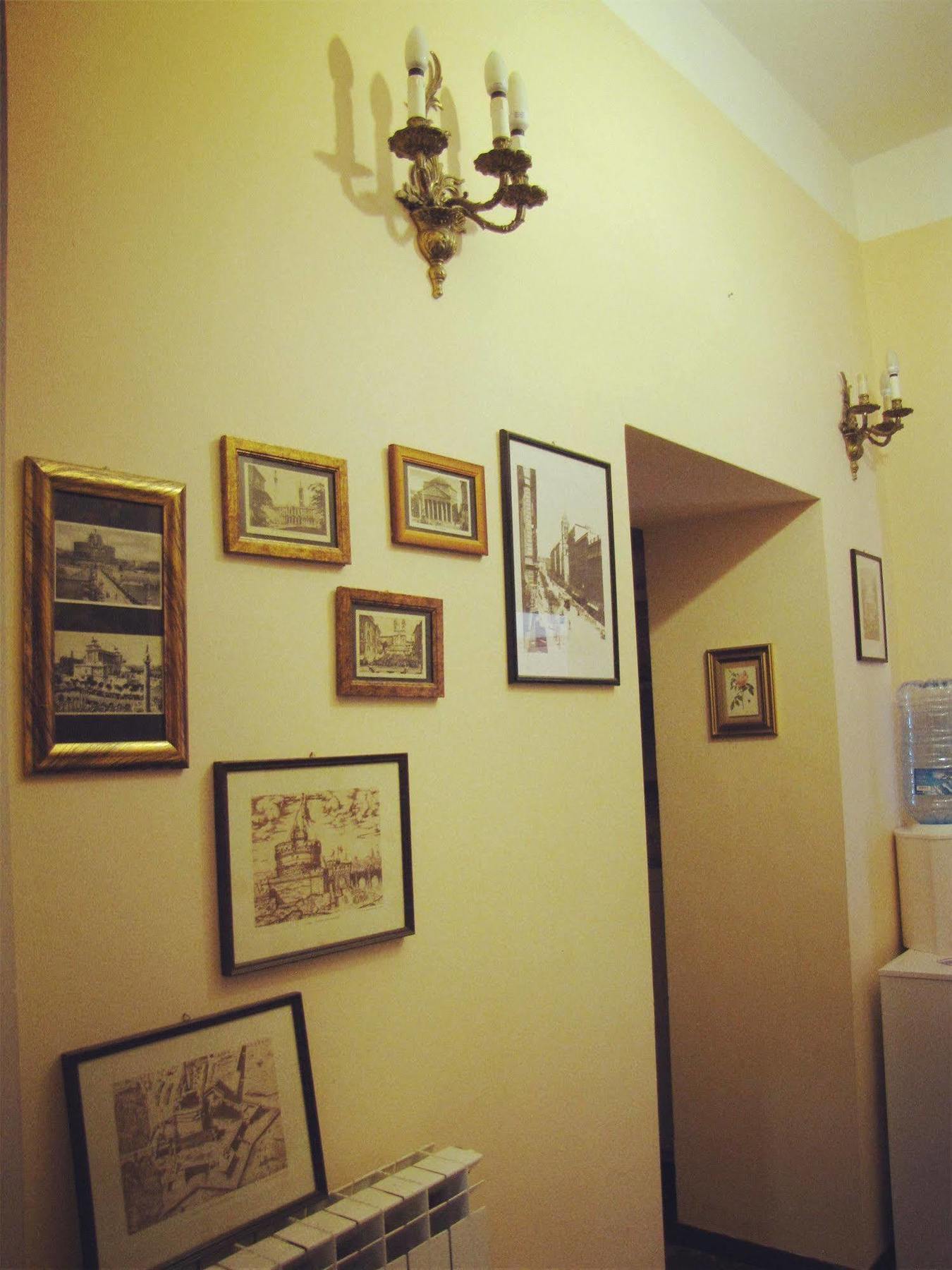 ホリデー サニー ローマ B&B エクステリア 写真